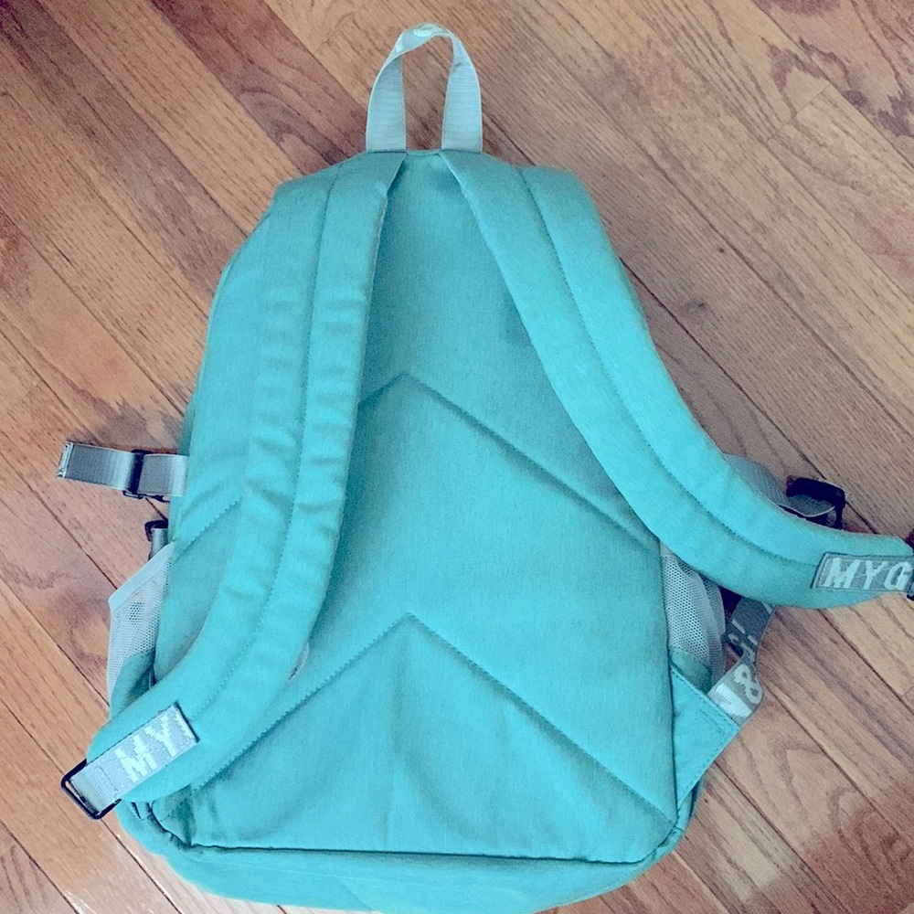 Travel backpack - Picture 2 of 5
